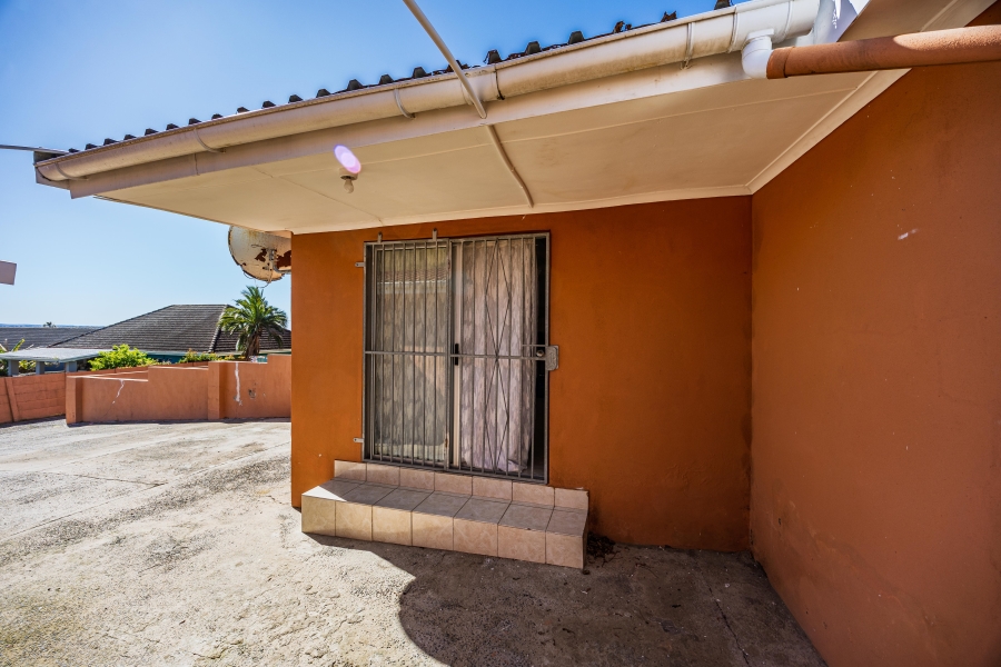 10 Bedroom Property for Sale in Greenfields Eastern Cape